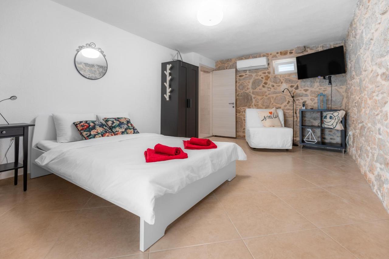 Apartman Otto Punat Buitenkant foto