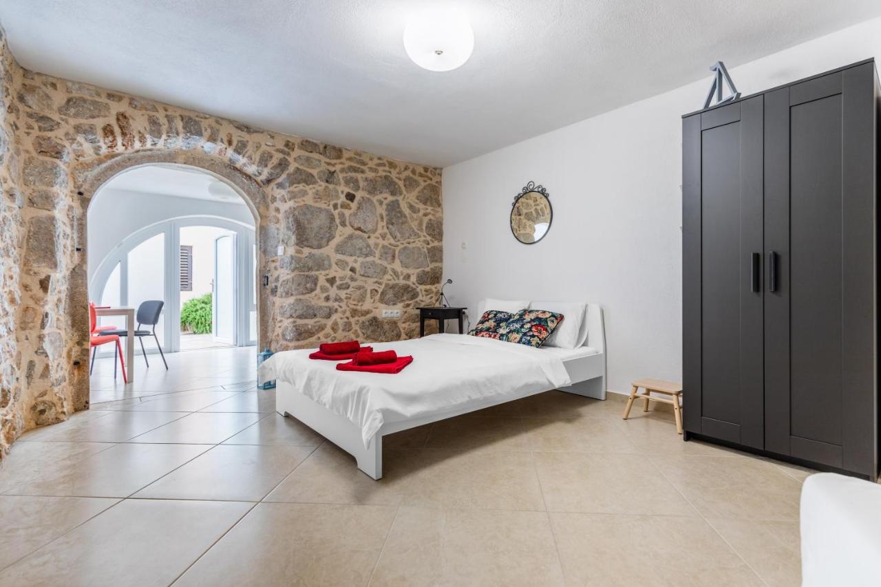Apartman Otto Punat Buitenkant foto